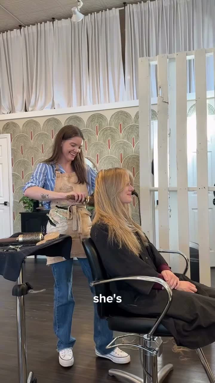 Beachy blonde foilage